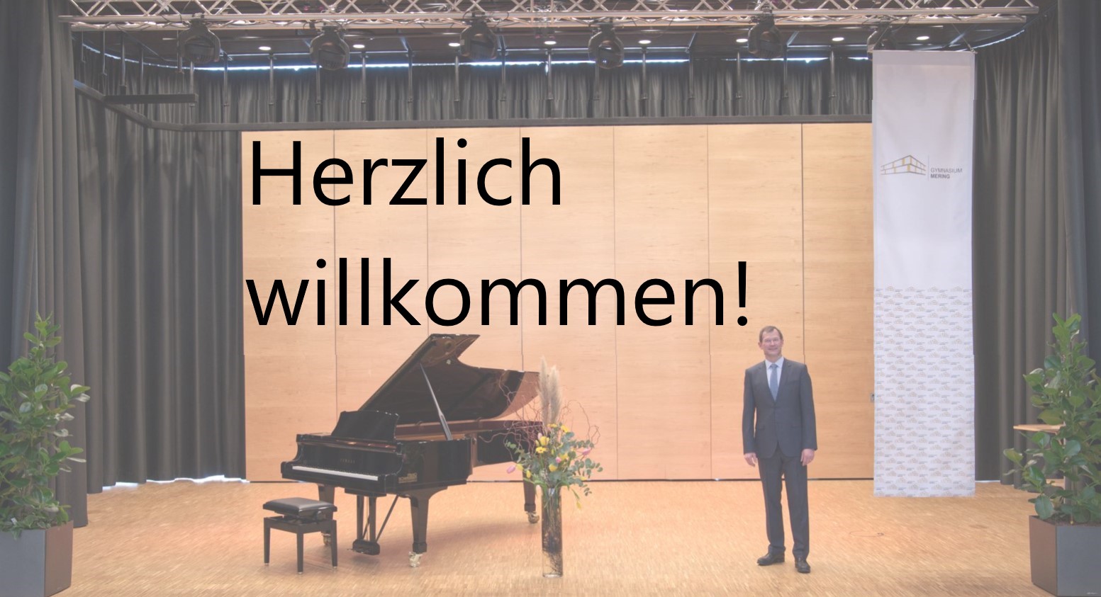 Bühne 2 kleinerbearbeitetText richtig